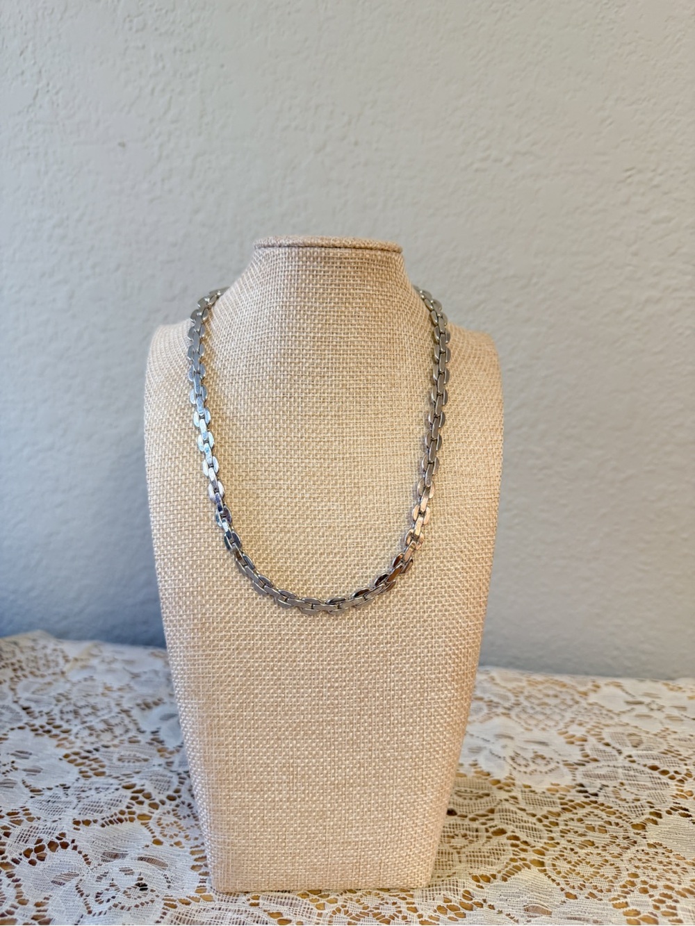 Vintage Coro Silver Chain Link Necklace - Elegant Women Jewelry